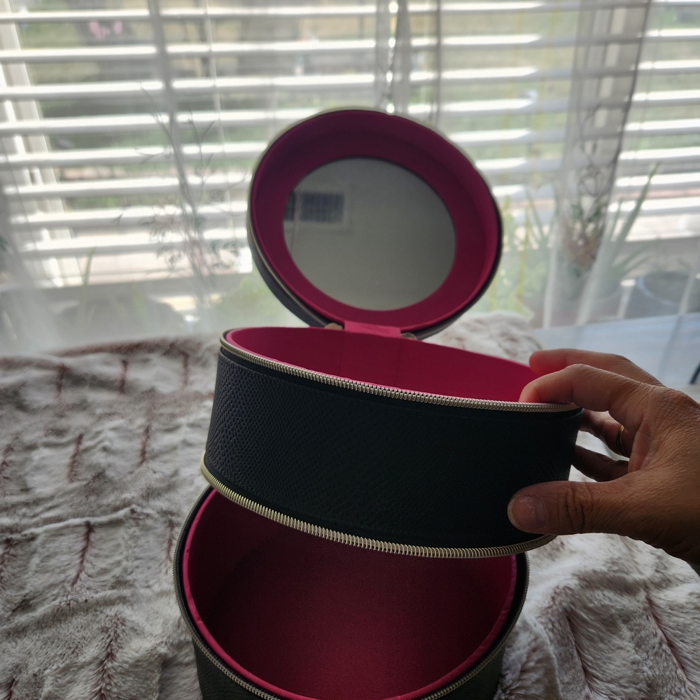 Round Travel Jewelry Case - Black Exterior with Fuchsia Interior